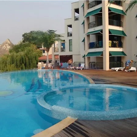 Marina Sea View Апартамент