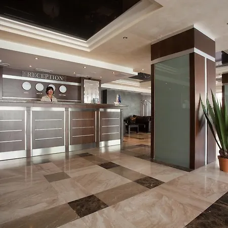Marina Sea View Апартамент Балчик