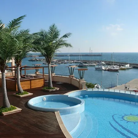 Апартамент Marina Sea View *